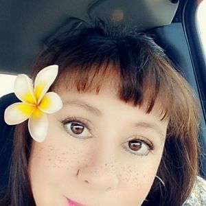 Meet your Posher, Carolyne